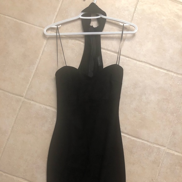 Black dress with choker - Picture 2 of 2